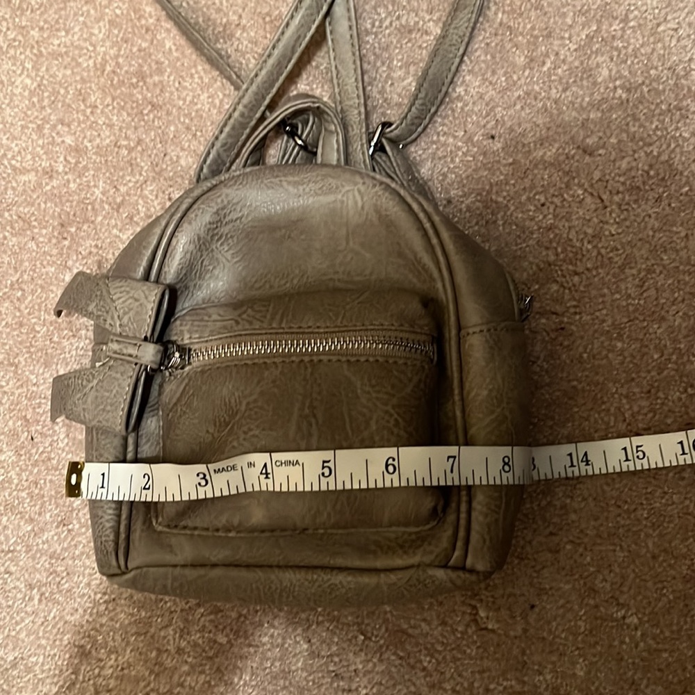 Mini backpack 🎒 - Picture 6 of 6